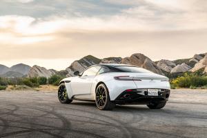Aston Martin DB11 AMR 2019 года  (NA)